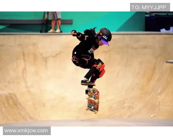 杭州滑板队边路渗透分析与战术得失探讨